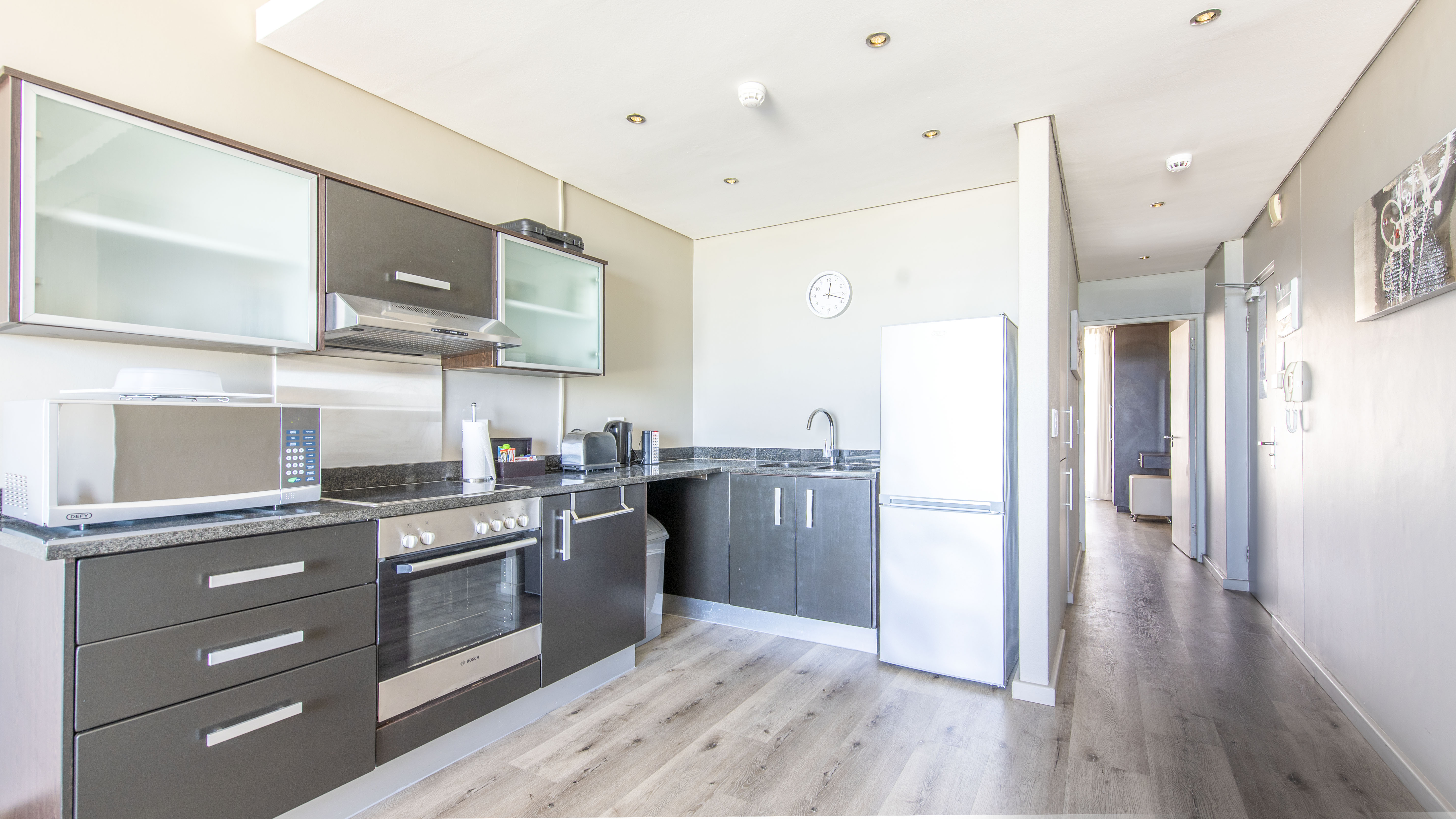 1 Bedroom Property for Sale in Bloubergstrand Western Cape